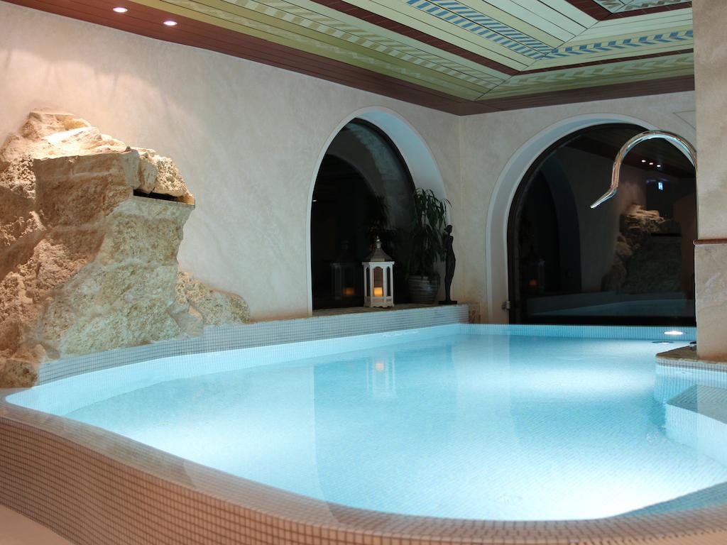 Hotel & Restaurant Gut Hungenbach Kürten Екстериор снимка