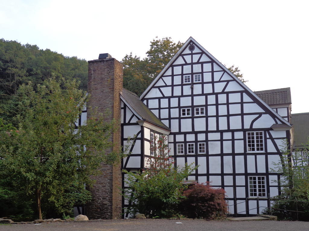 Hotel & Restaurant Gut Hungenbach Kürten Екстериор снимка